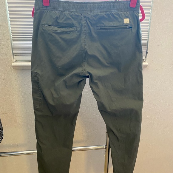 Vuori Ripstop Pant Dark Oregano Good Condition, Size Medium - Picture 10 of 10